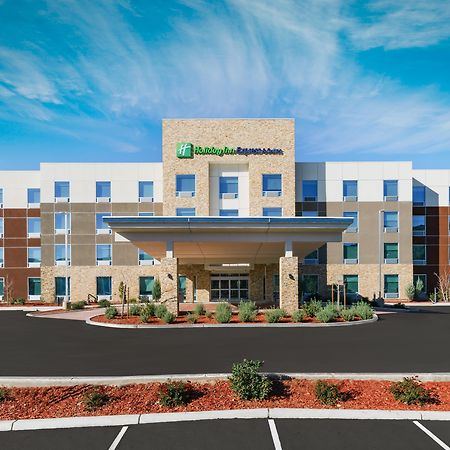 Holiday Inn Express & Suites Oakhurst-Yosemite Park Area By Ihg Exterior foto
