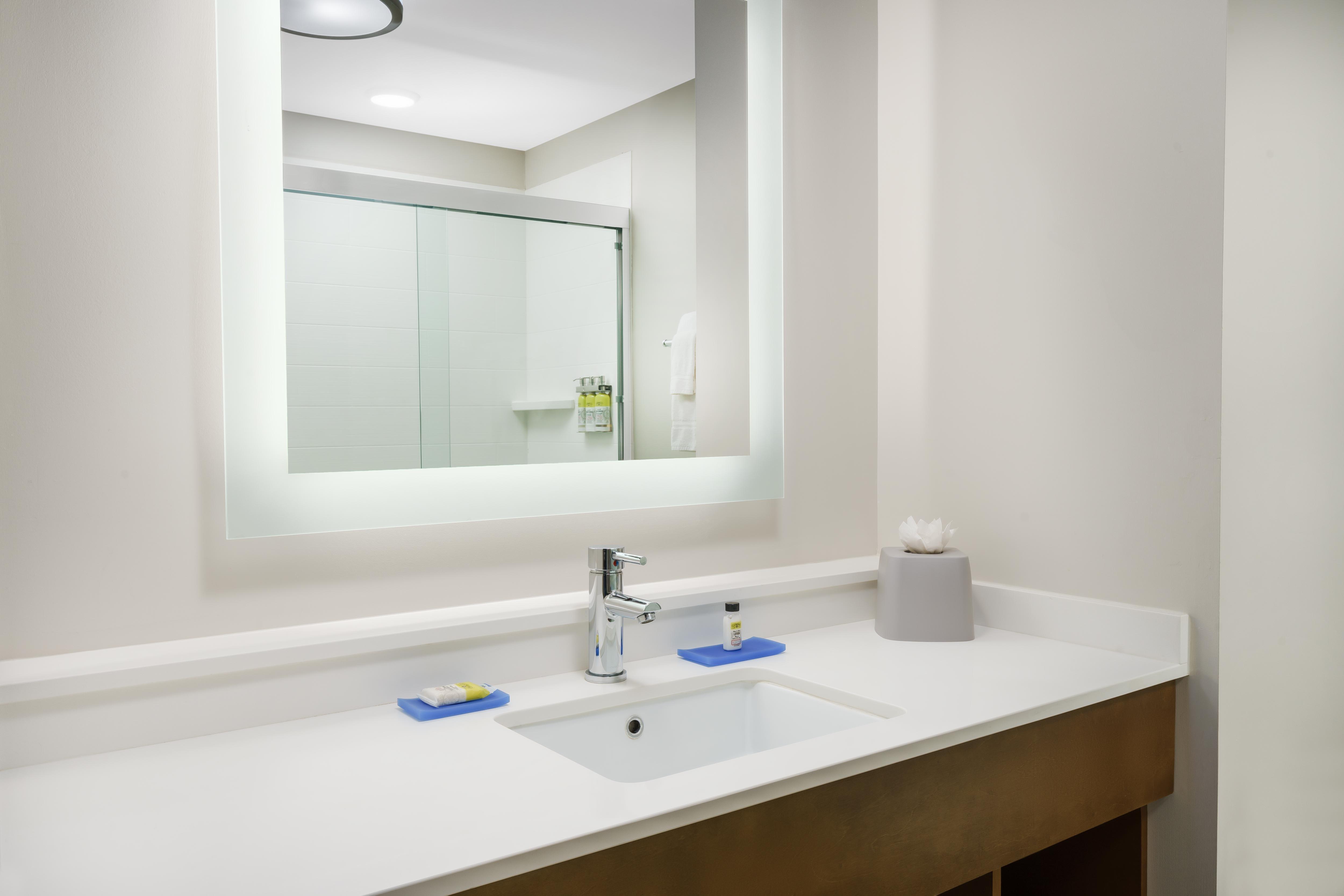 Holiday Inn Express & Suites Oakhurst-Yosemite Park Area By Ihg Exterior foto