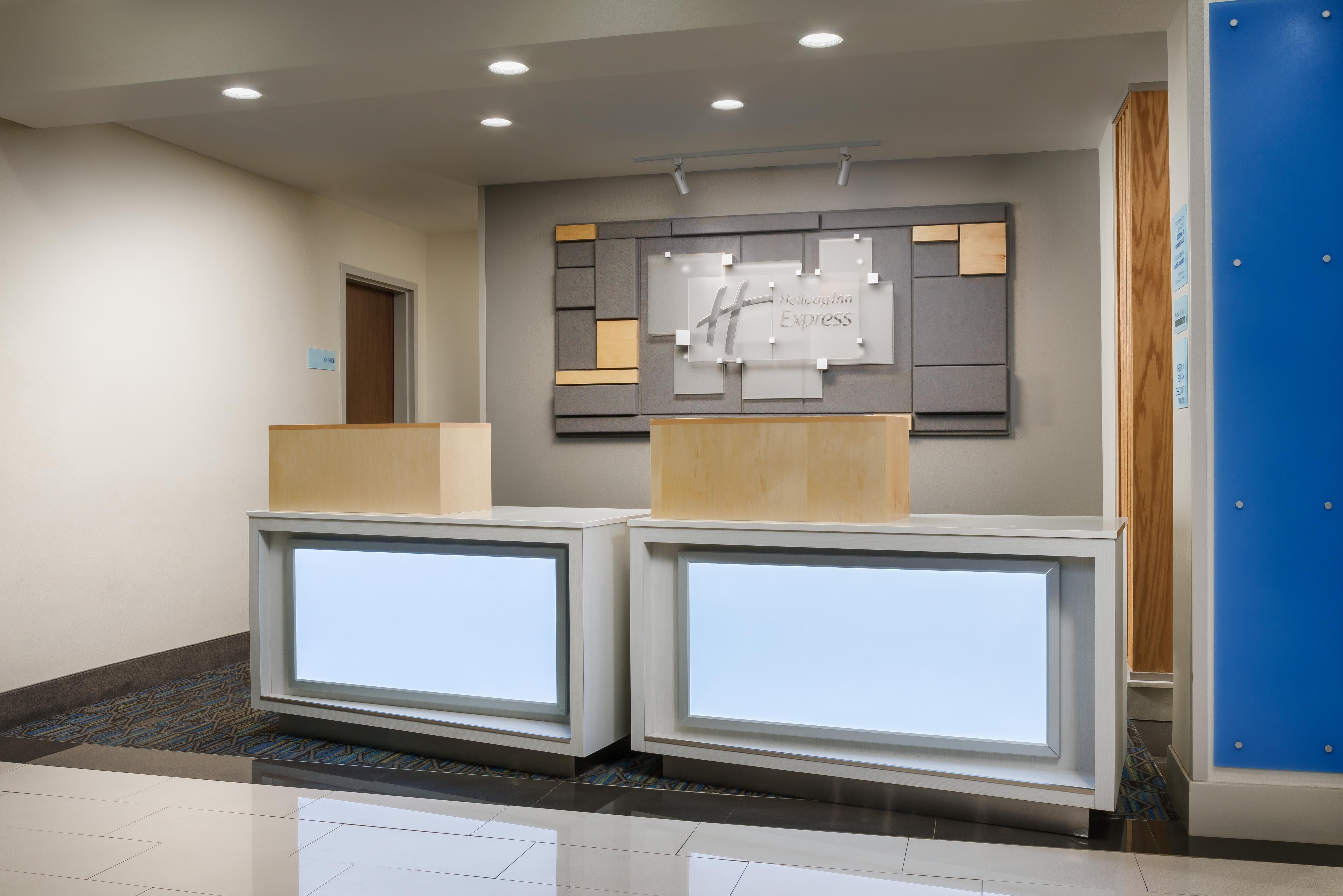 Holiday Inn Express & Suites Oakhurst-Yosemite Park Area By Ihg Exterior foto